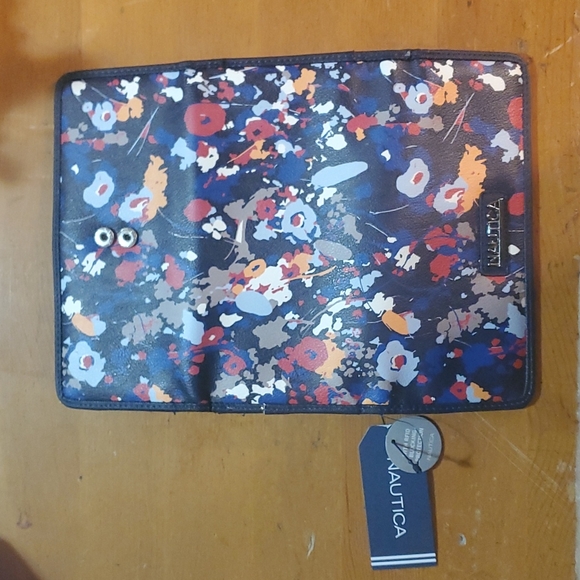 Nautica Snap Trifold Wallet NWT - Picture 3 of 4